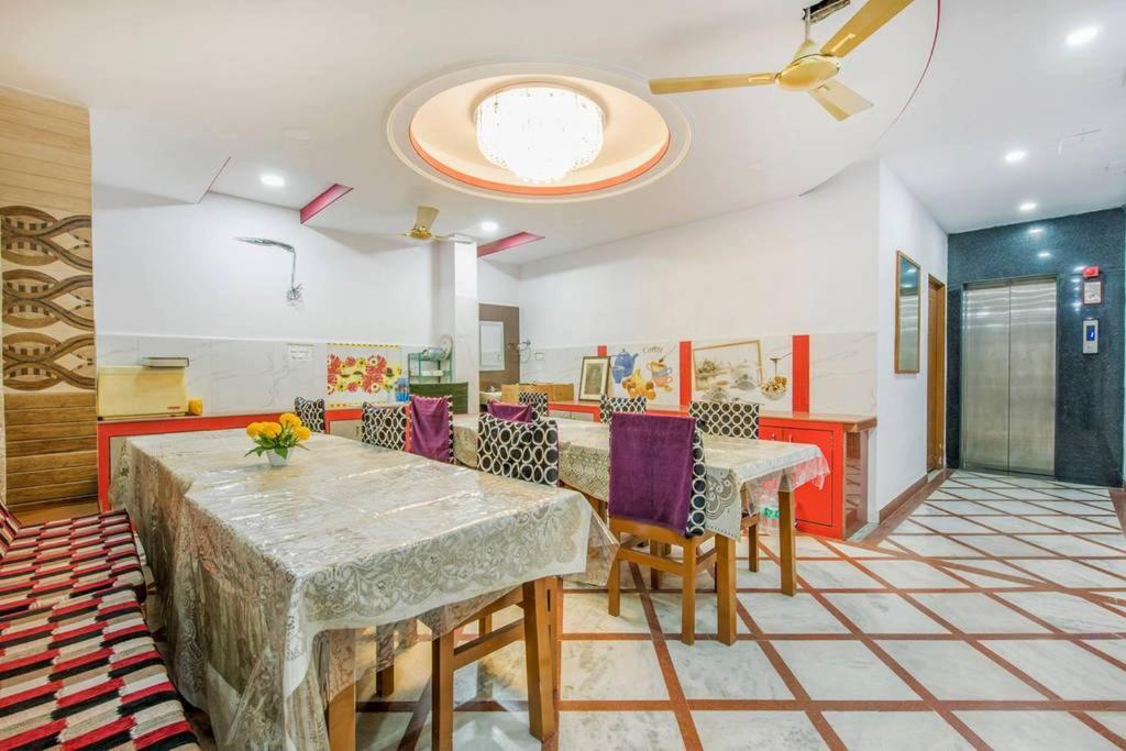Airport Sky Inn Homestay Jaipur Ngoại thất bức ảnh