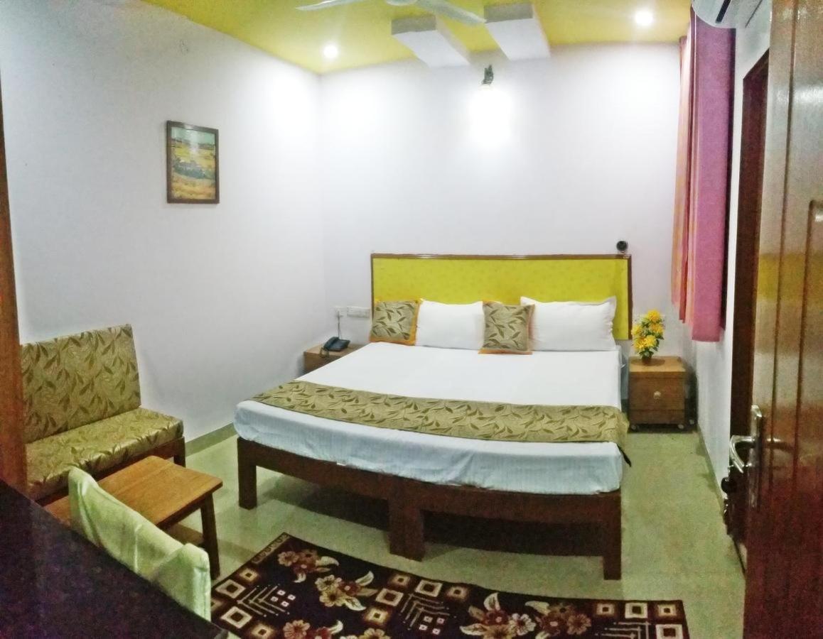Airport Sky Inn Homestay Jaipur Ngoại thất bức ảnh